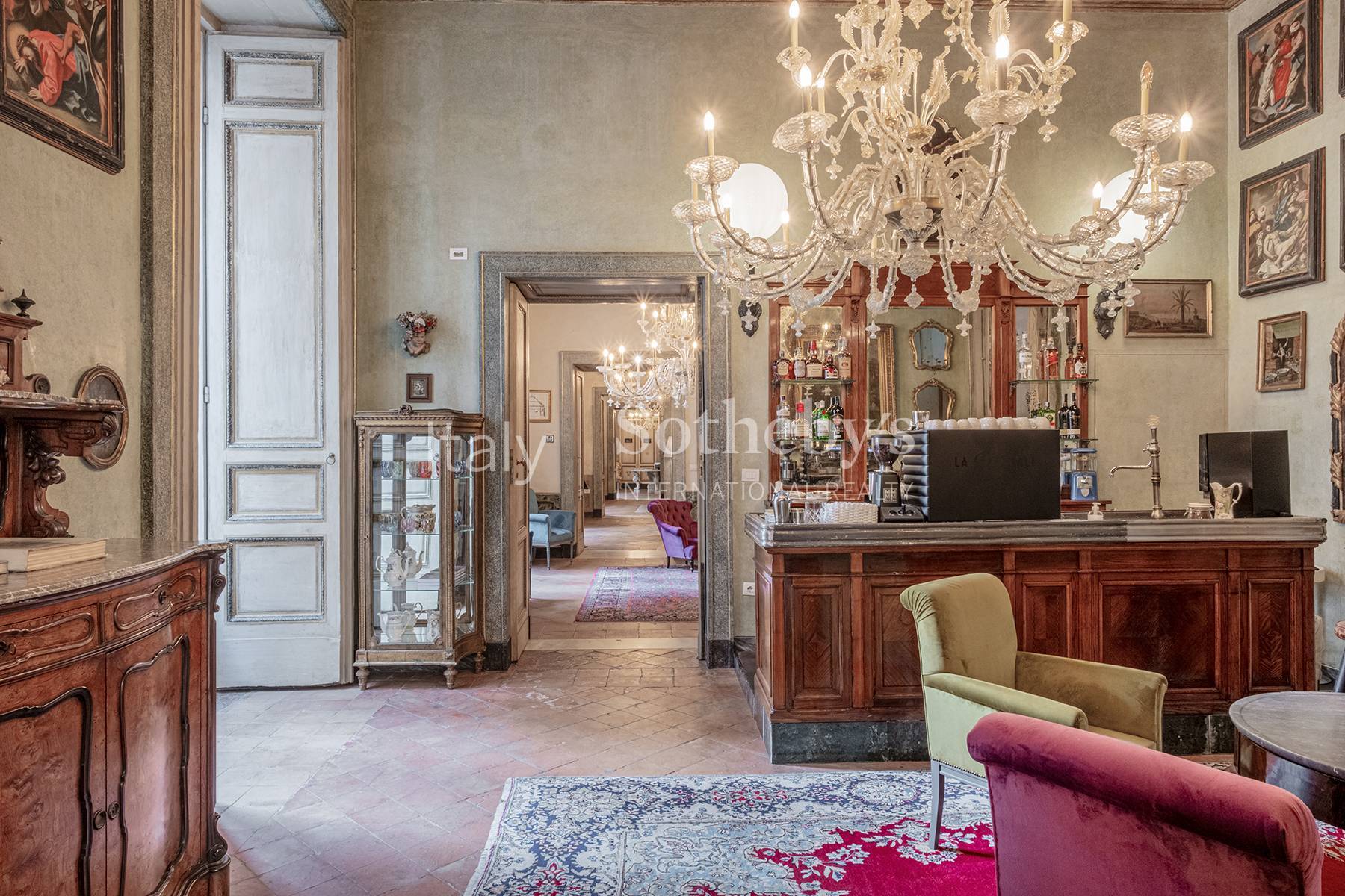  Monumental historic mansion in the heart of Naples - 物件實景