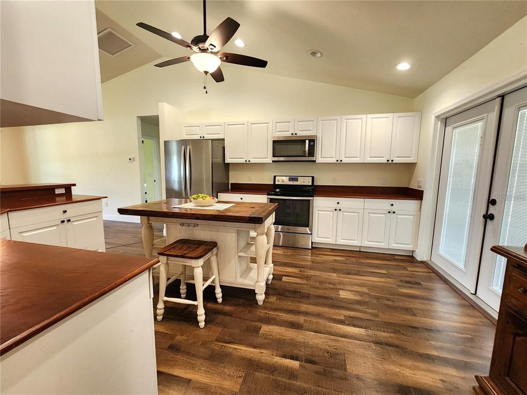 Punta Gorda, Florida, 33982, United States, 3 Bedrooms Bedrooms, ,2 BathroomsBathrooms,Residential,For Sale,1992347