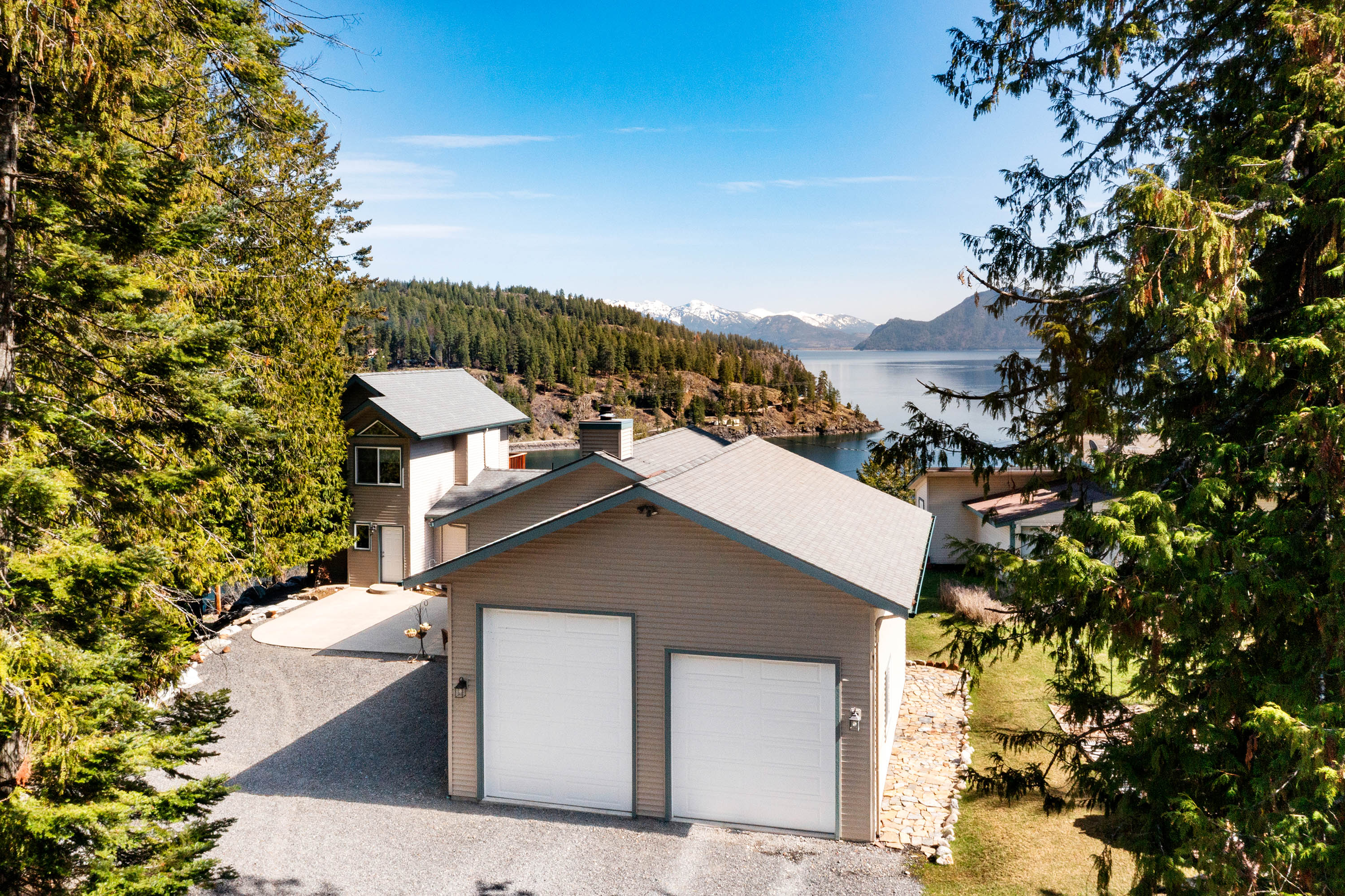 Sagle, Idaho, 83860, United States, 3 Bedrooms Bedrooms, ,2 BathroomsBathrooms,Residential,For Sale,1764165