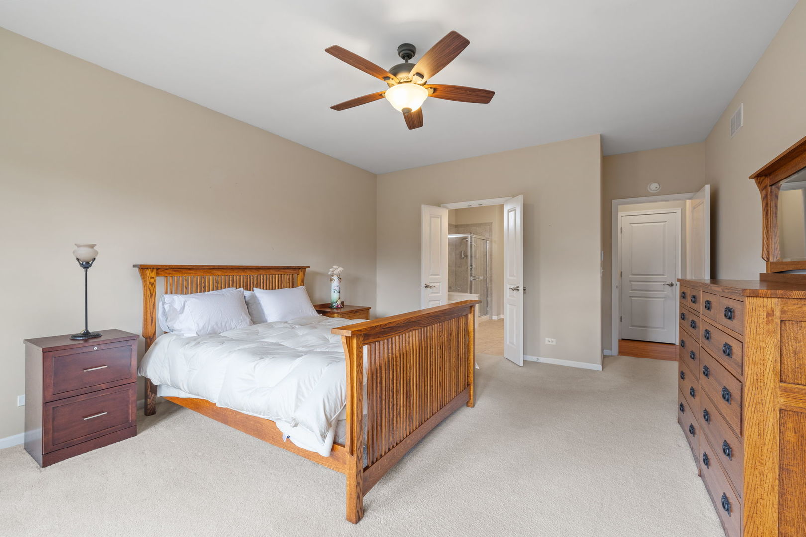 Orland Park, Illinois, 60462, United States, 2 Bedrooms Bedrooms, ,2 BathroomsBathrooms,Residential,For Sale,1941007