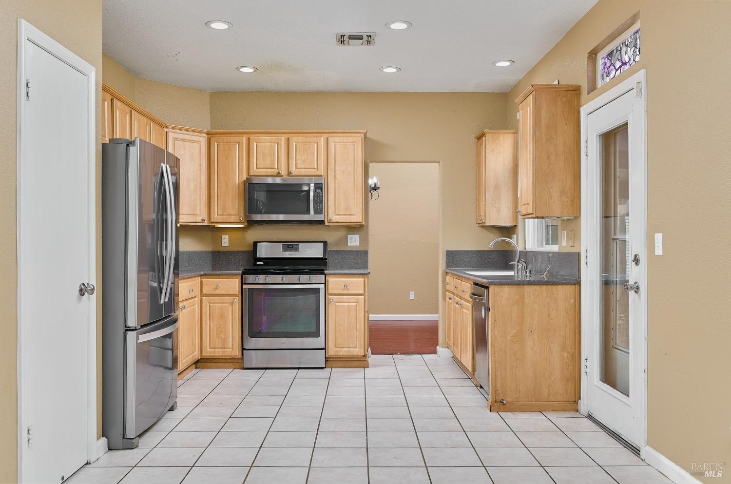 Rio Vista, California, 94571, United States, 4 Bedrooms Bedrooms, ,3 BathroomsBathrooms,Residential,For Sale,1980504