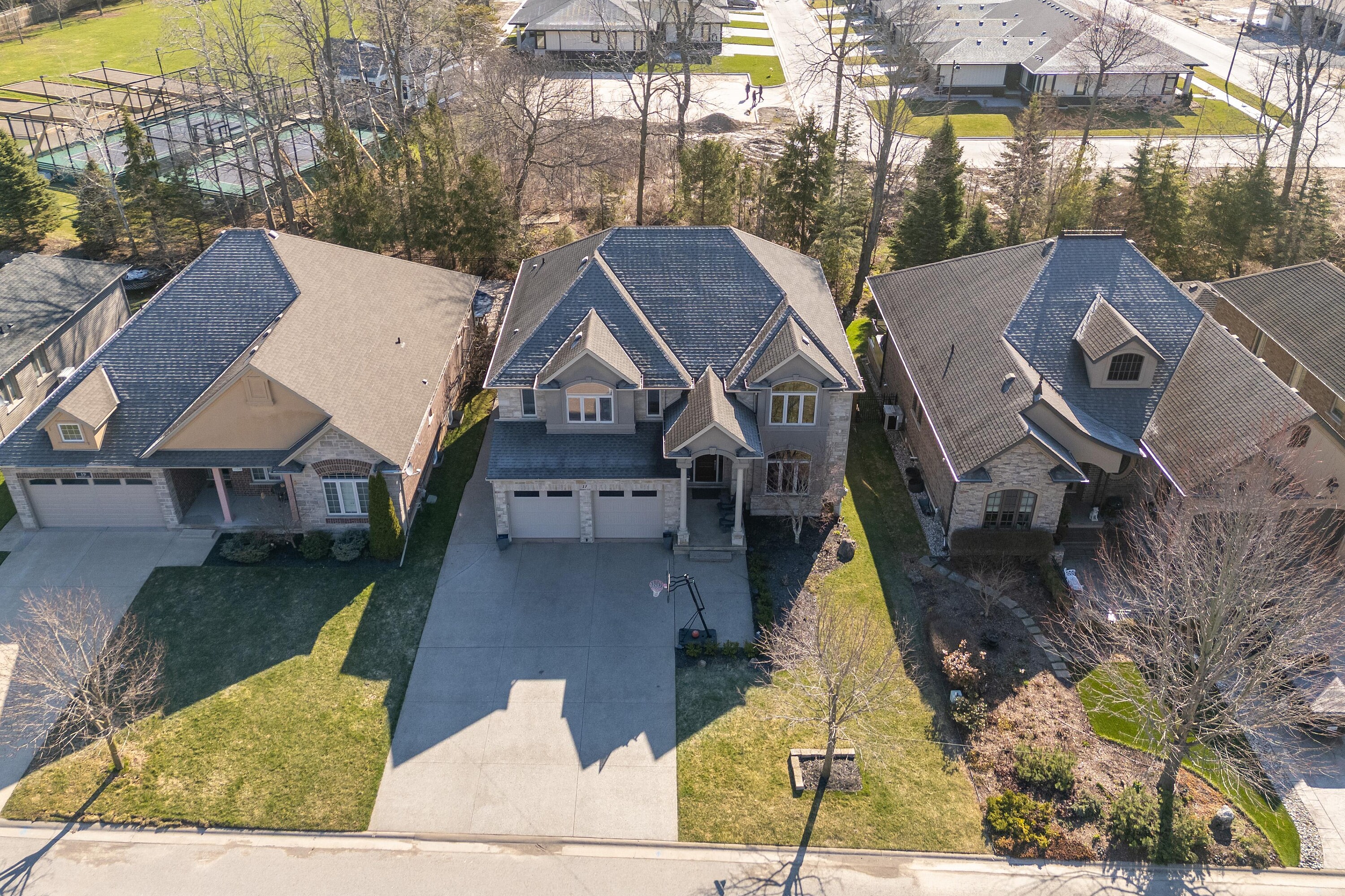  Exceptional Executive Home - 物件實景