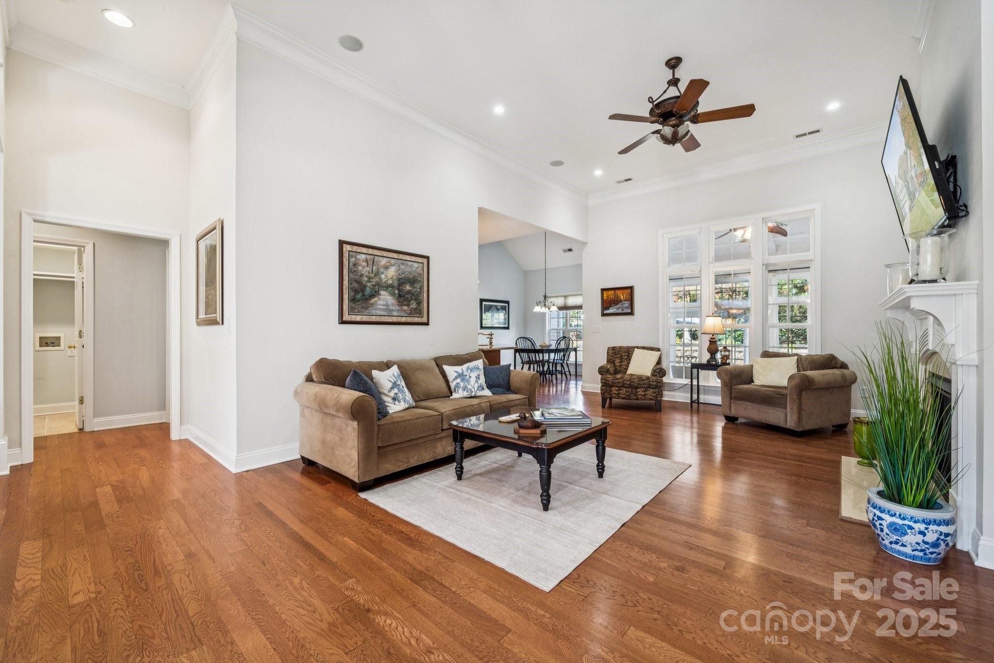 Mooresville, North Carolina, 28115, United States, 4 Bedrooms Bedrooms, ,3 BathroomsBathrooms,Residential,For Sale,1989263