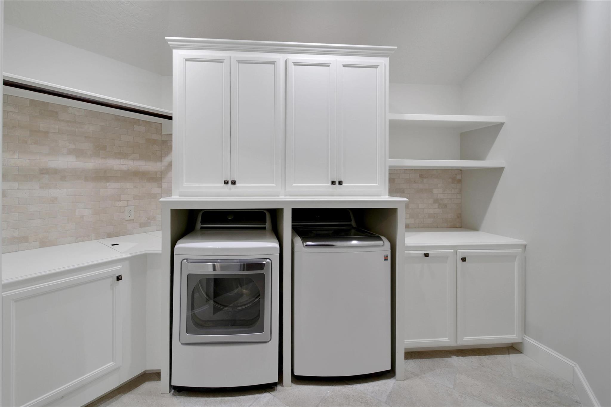 Spring, Texas, 77379, United States, 5 Bedrooms Bedrooms, ,6 BathroomsBathrooms,Residential,For Sale,2006186