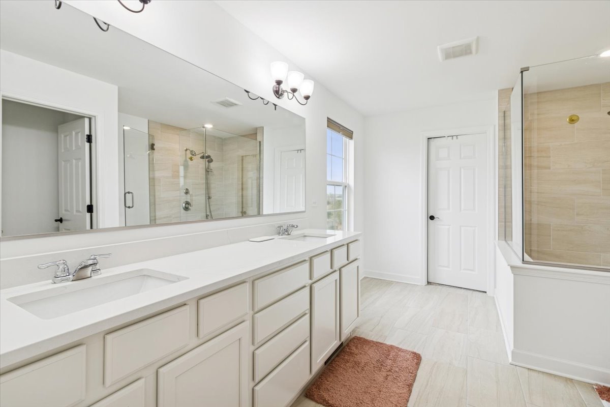 Plainfield, Illinois, 60544, United States, 3 Bedrooms Bedrooms, ,3 BathroomsBathrooms,Residential,For Sale,1967052