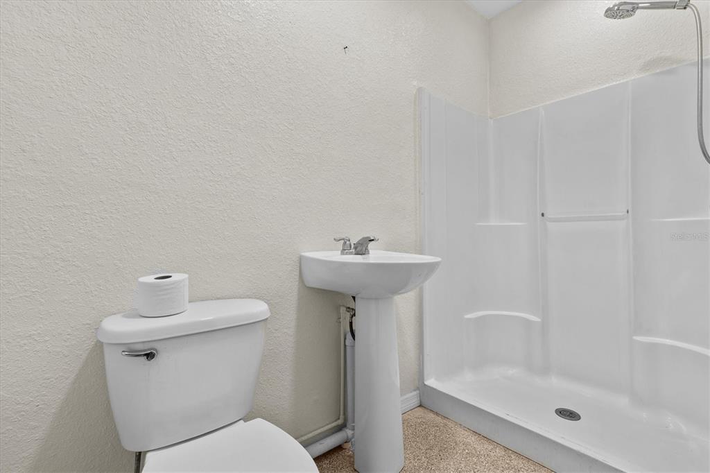Tarpon Springs, Florida, 34689, United States, 5 Bedrooms Bedrooms, ,4 BathroomsBathrooms,Residential,For Sale,1901720