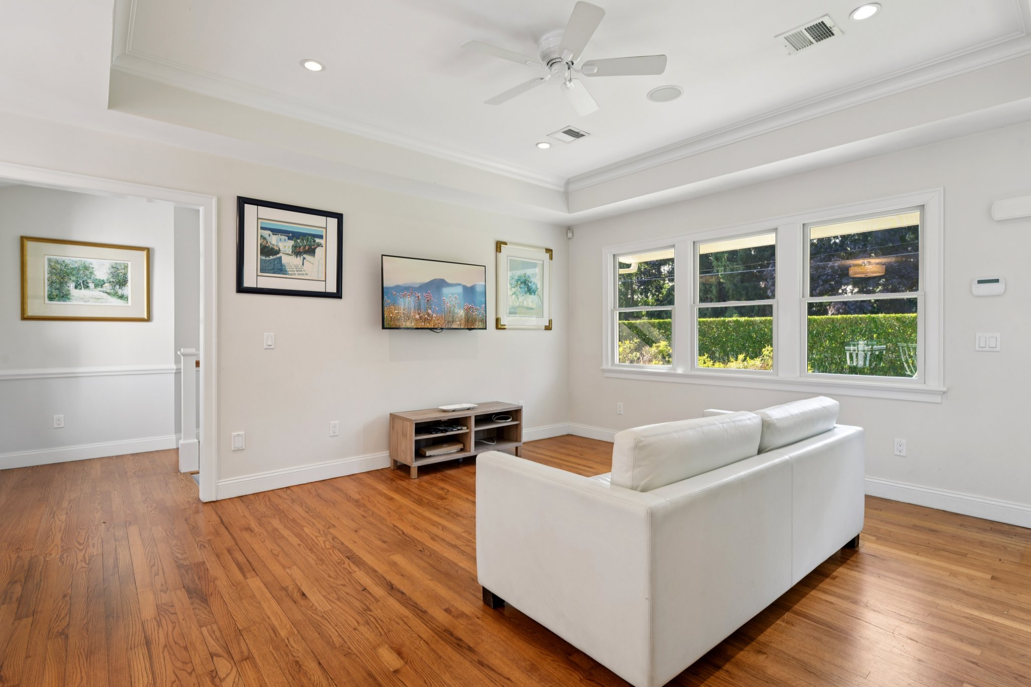 Hampton Bays, New York, 11946, United States, 5 Bedrooms Bedrooms, ,4 BathroomsBathrooms,Residential,For Sale,1870201