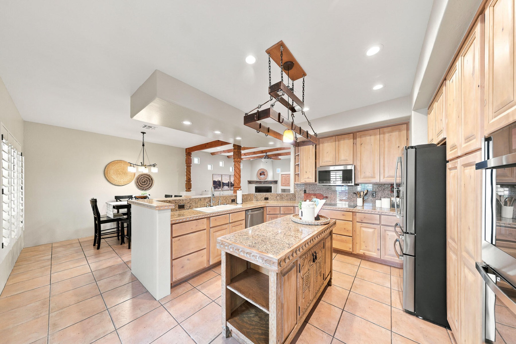  1732 E Gelding Dr¦Phoenix, AZ - 物件實景