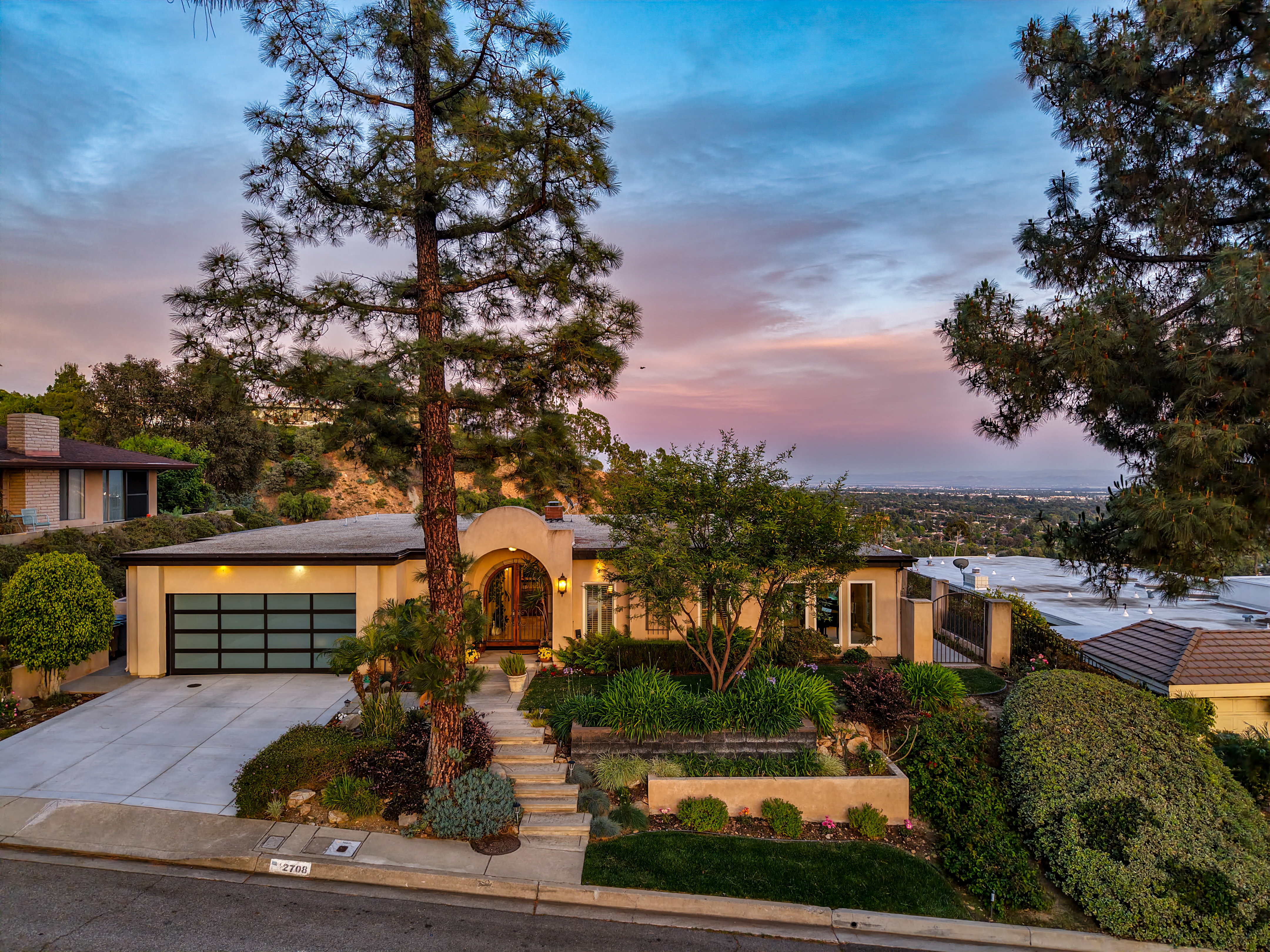  2708 N. Mountain Avenue, Claremont, CA 91711 - 物件實景