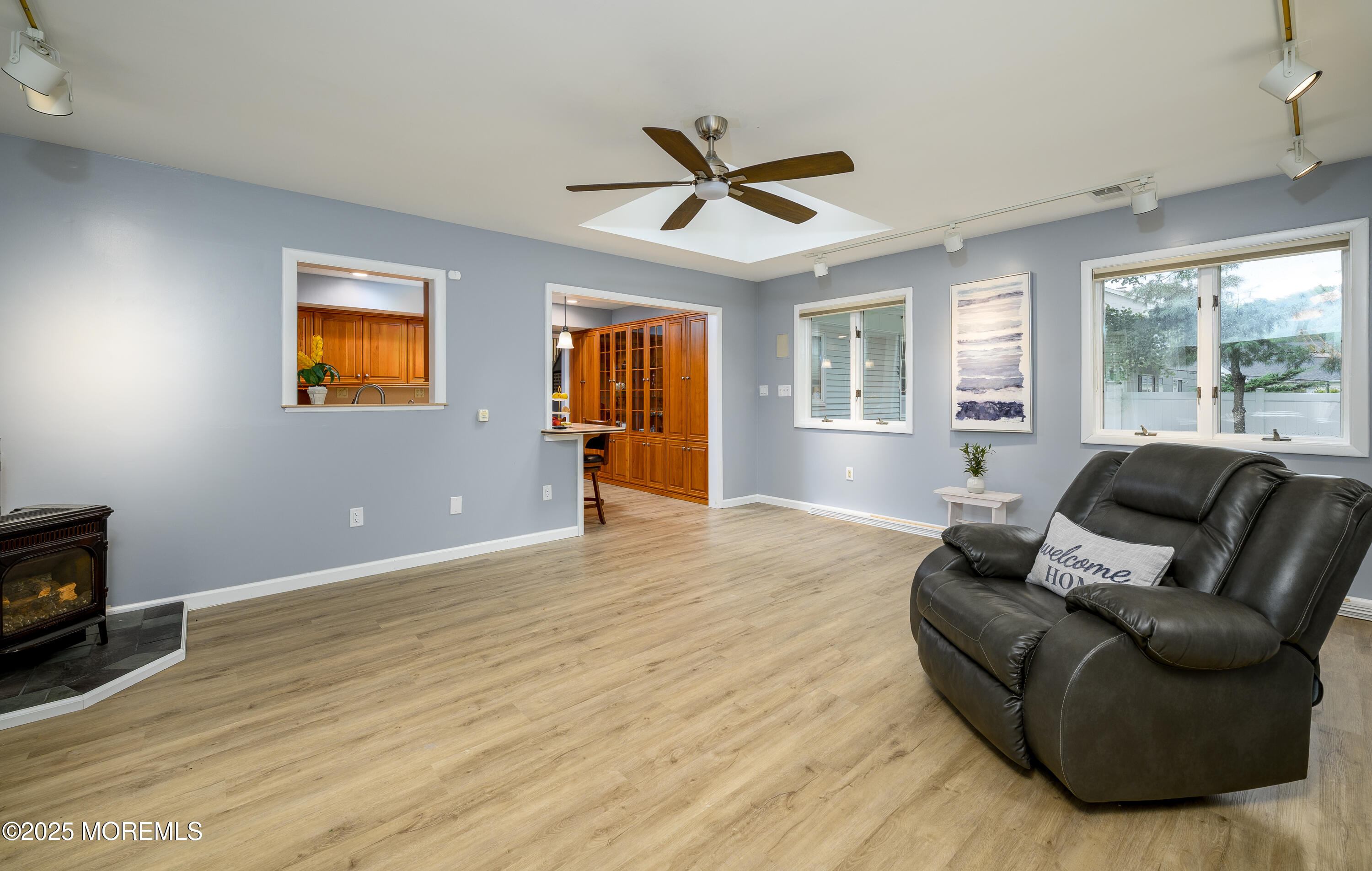 Manalapan, New Jersey, 07726, United States, 4 Bedrooms Bedrooms, ,3 BathroomsBathrooms,Residential,For Sale,1938974