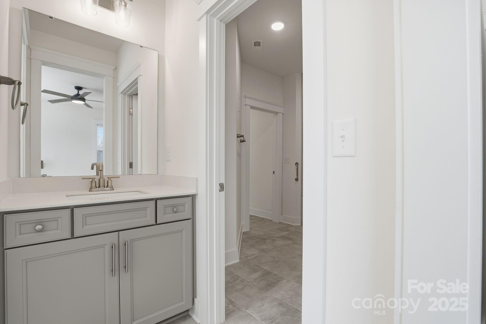 Huntersville, North Carolina, 28078, United States, 6 Bedrooms Bedrooms, ,5 BathroomsBathrooms,Residential,For Sale,1988370