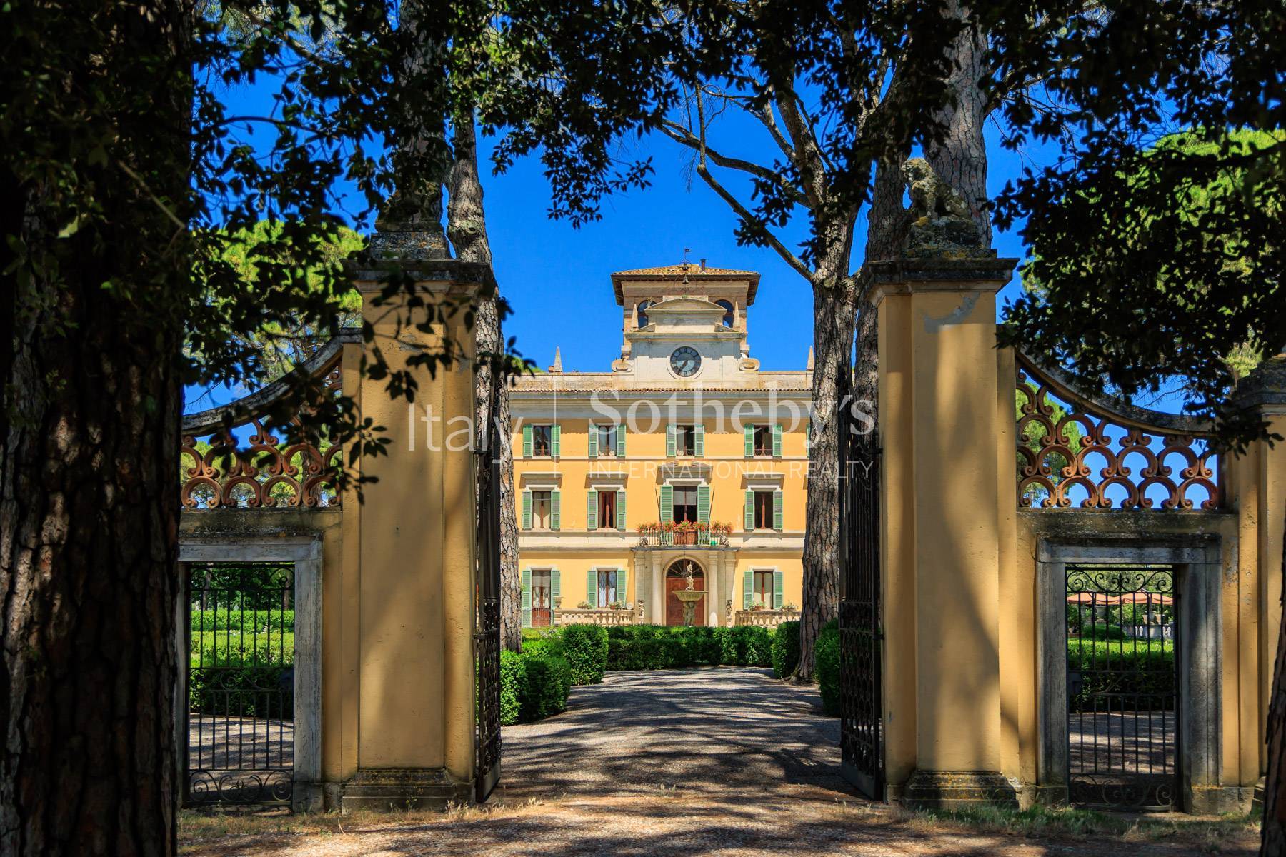  Magnificent historical villa with typical italian garden in Umbria - 物件實景