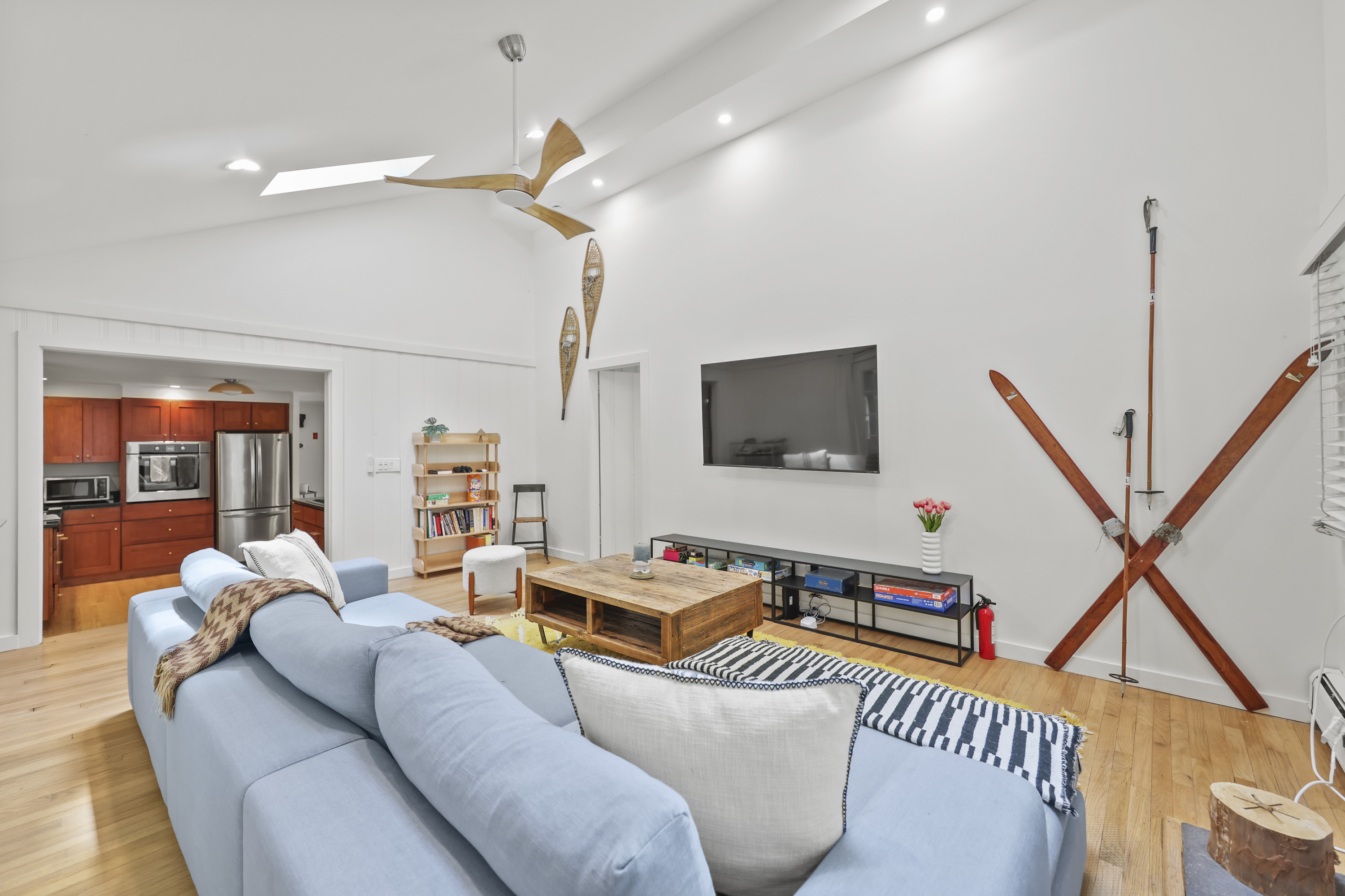  A Turnkey Berkshire Retreat Offering Style, Comfort, and an Exception Location - 物件實景