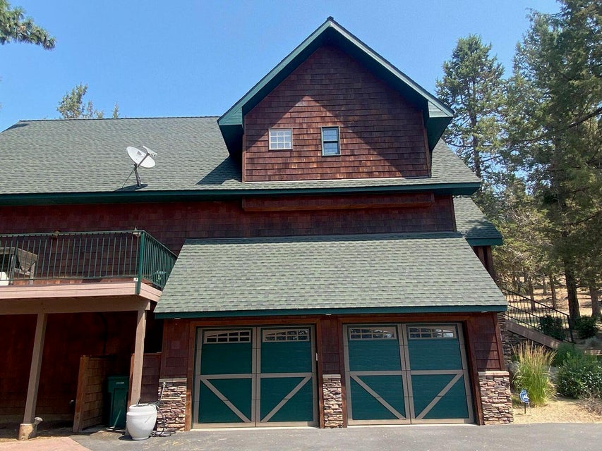 KLAMATH FALLS, Oregon, 97601, United States, 3 Bedrooms Bedrooms, ,3 BathroomsBathrooms,Residential,For Sale,1973852