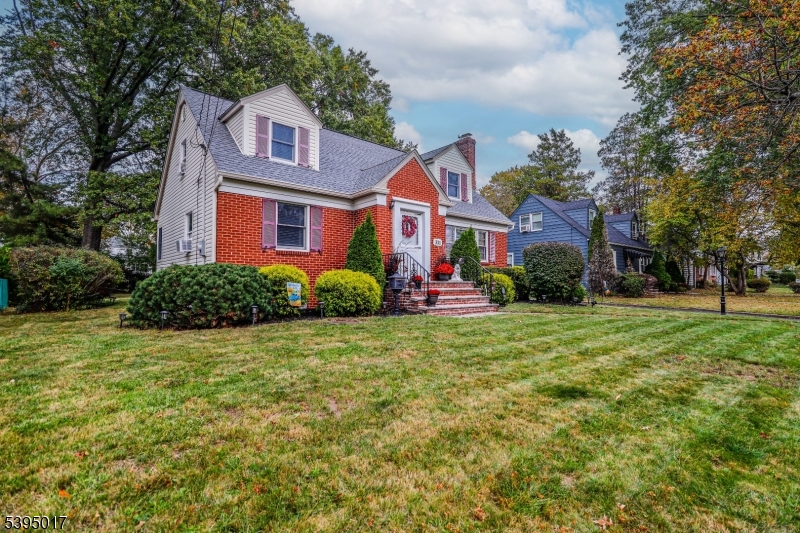 Rahway City, New Jersey, 07065, United States, 4 Bedrooms Bedrooms, ,2 BathroomsBathrooms,Residential,For Sale,1986510