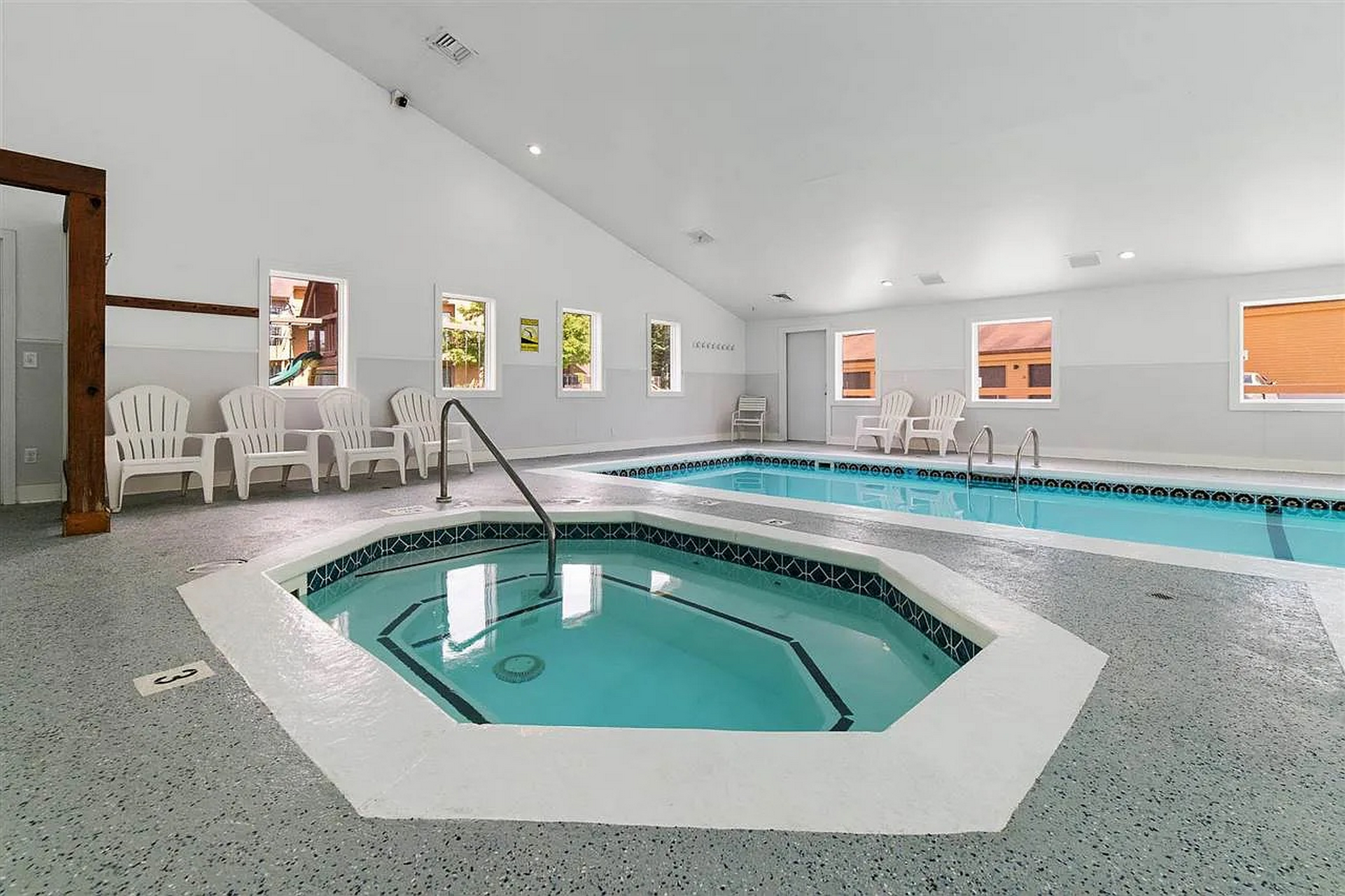  Trout Creek Condo - 物件實景