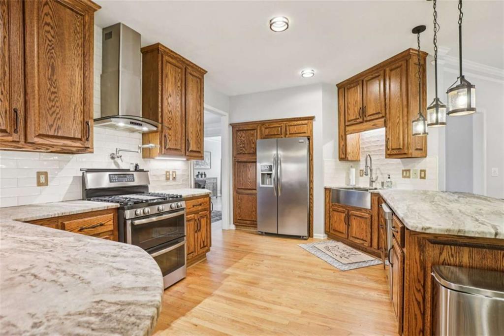 Cumming, Georgia, 30040, United States, 5 Bedrooms Bedrooms, ,4 BathroomsBathrooms,Residential,For Sale,2001245