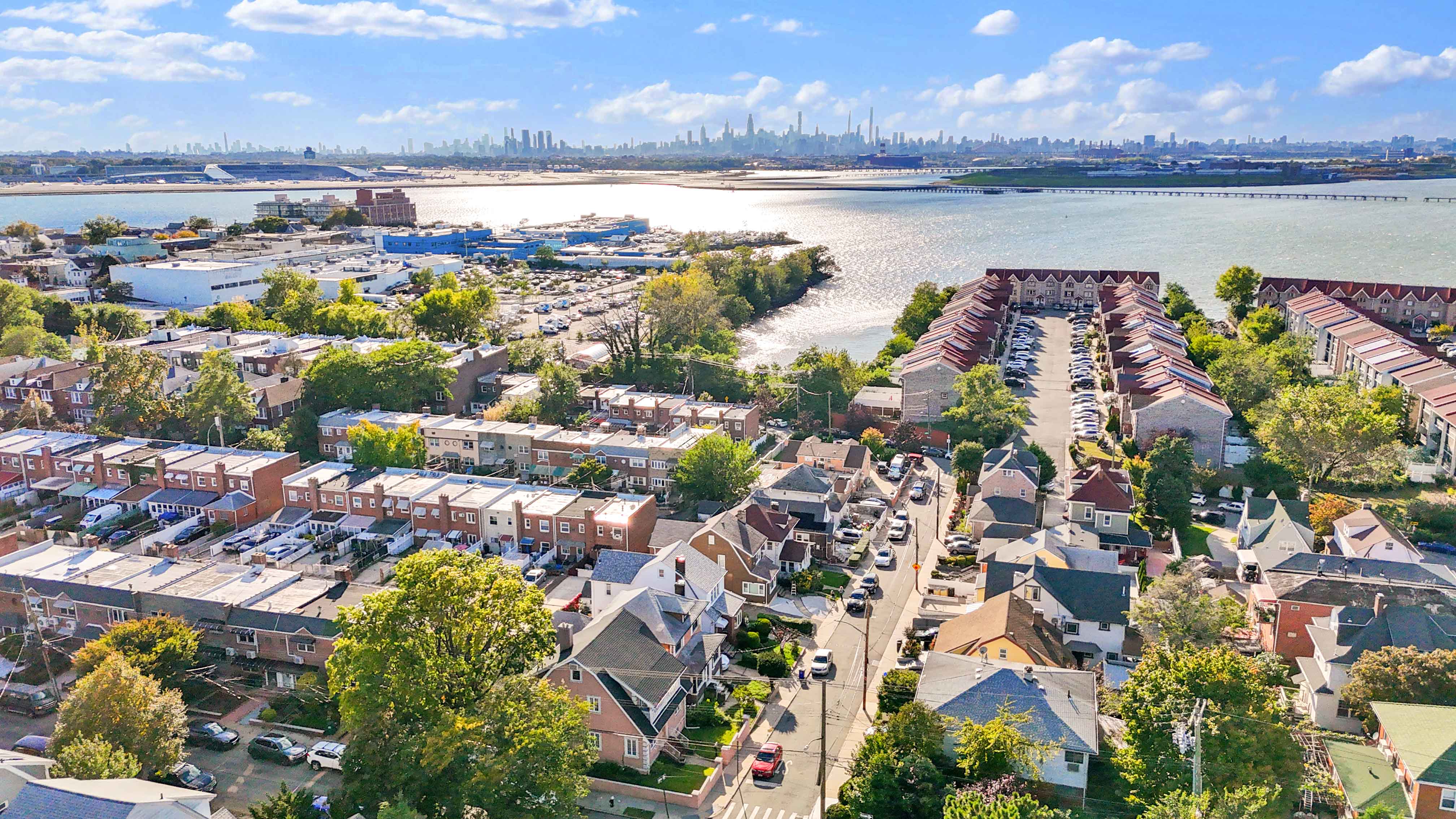  115-33 10th Avenue, College Point, NY, 11356 - 物件實景