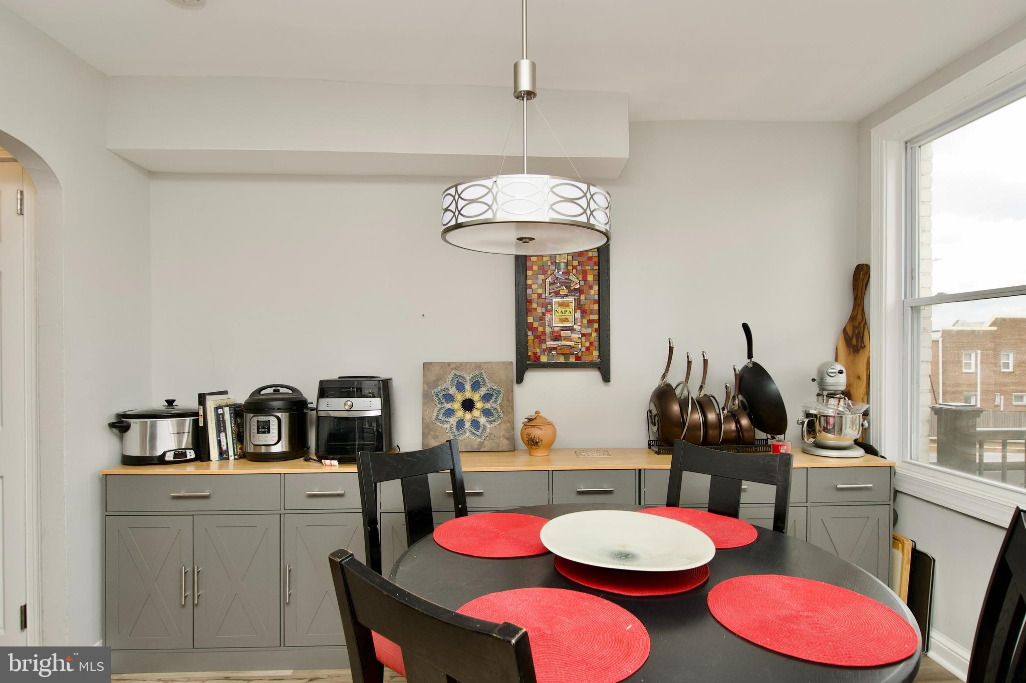 Washington, District of Columbia, 20002, United States, 2 Bedrooms Bedrooms, ,2 BathroomsBathrooms,Residential,For Sale,2005179