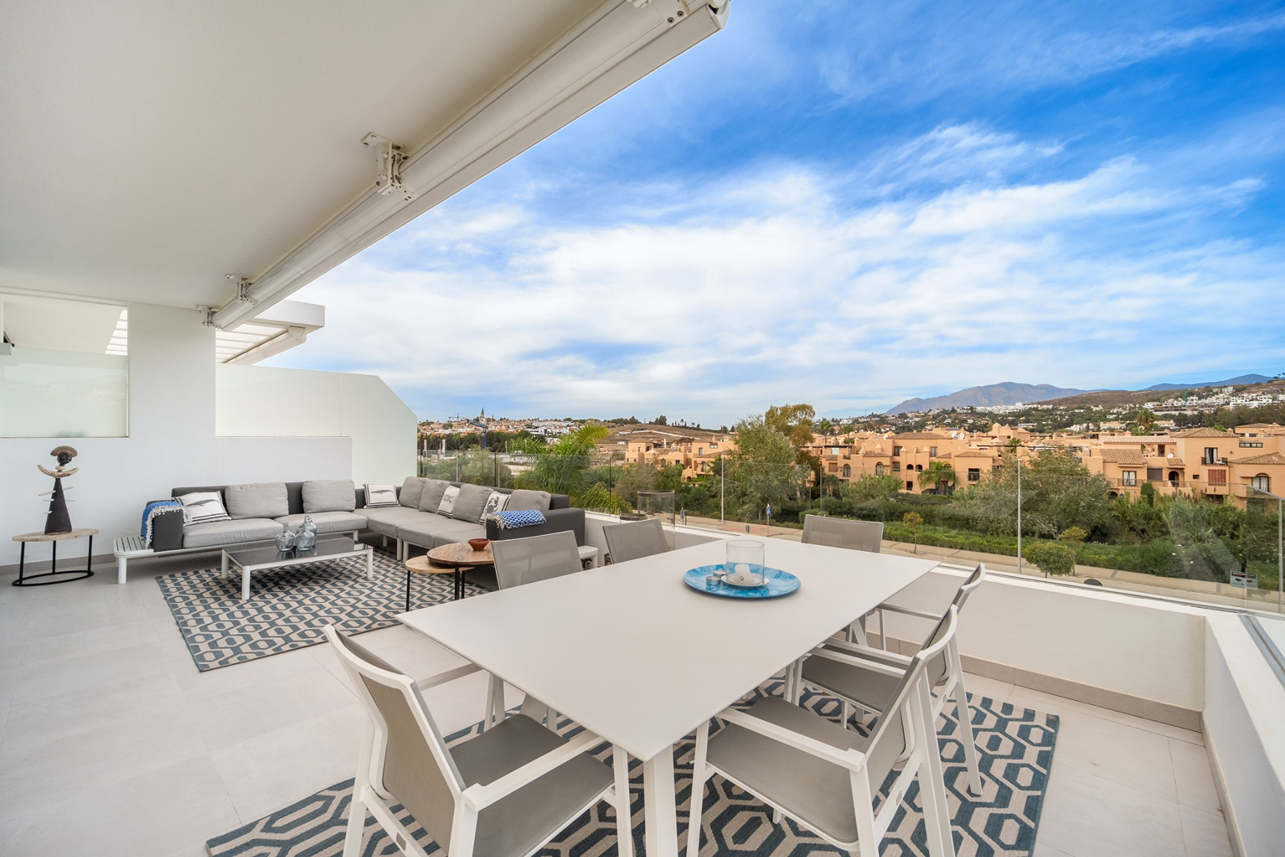  Elegant apartment with expansive terrace in Cataleya, The New Golden Mile - 物件實景