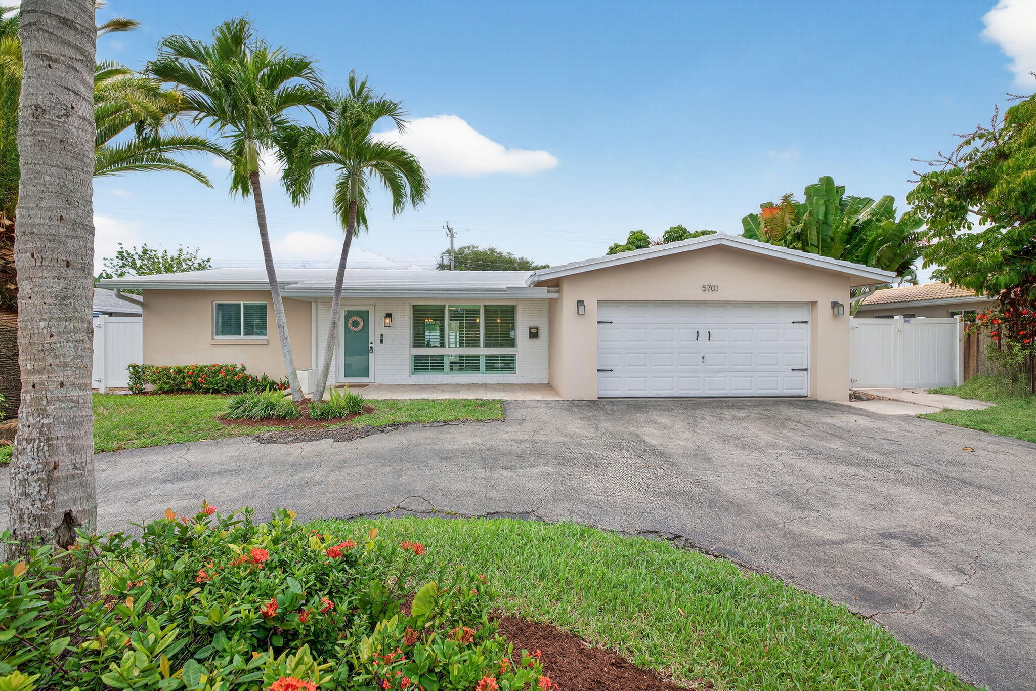 Fort Lauderdale, Florida, 33334, United States, 3 Bedrooms Bedrooms, ,2 BathroomsBathrooms,Residential,For Sale,1940437