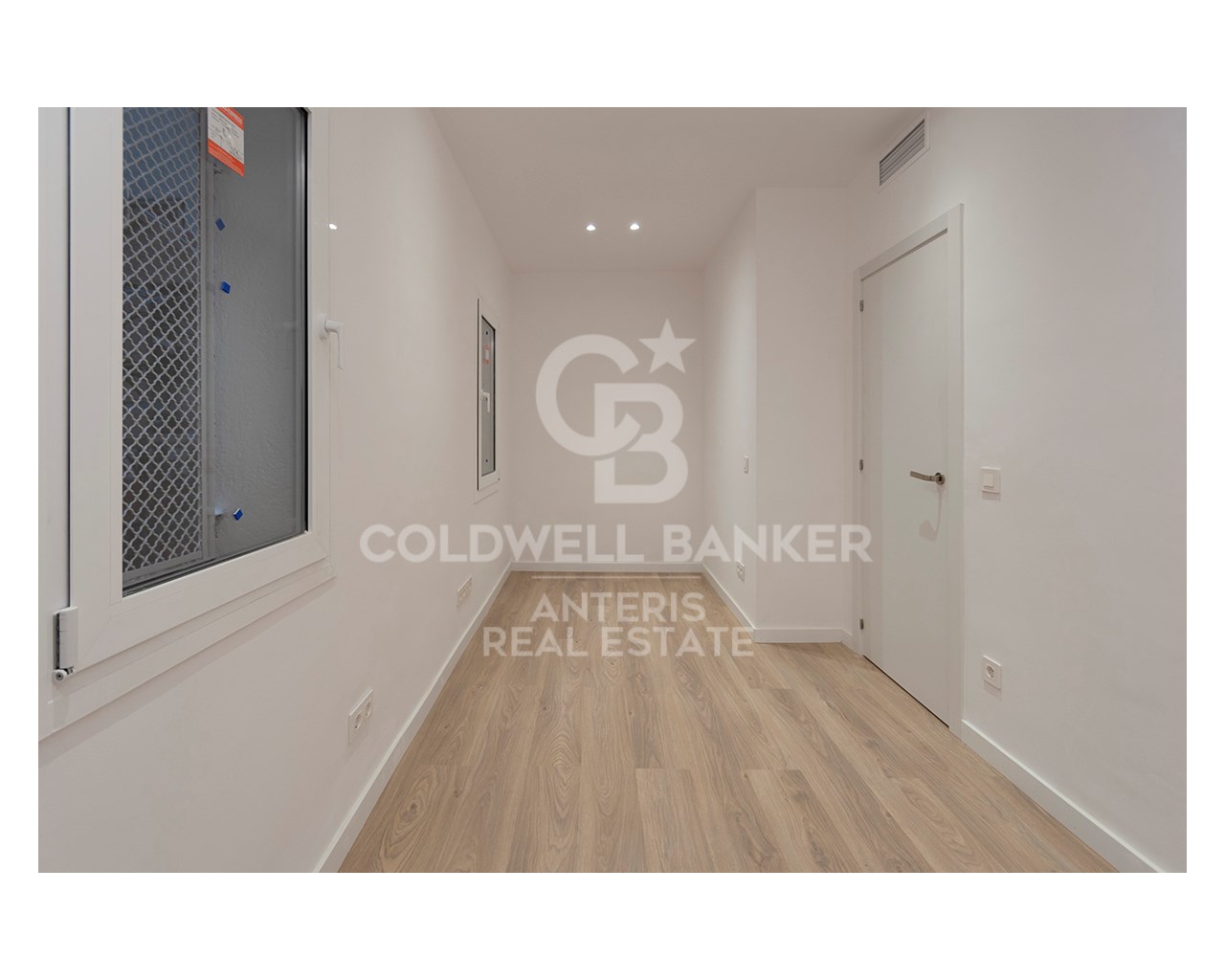 Barcelona, Catalonia, ES, 2 Bedrooms Bedrooms, ,1 BathroomBathrooms,Residential,For Sale,1688739