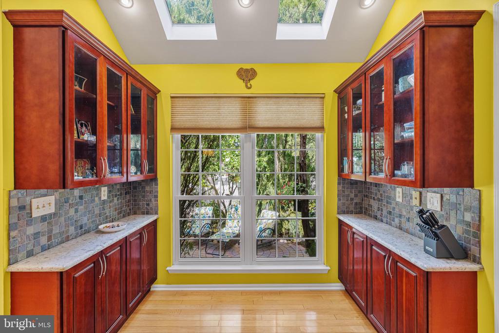 Plainsboro, New Jersey, 08536, United States, 4 Bedrooms Bedrooms, ,3 BathroomsBathrooms,Residential,For Sale,1922376