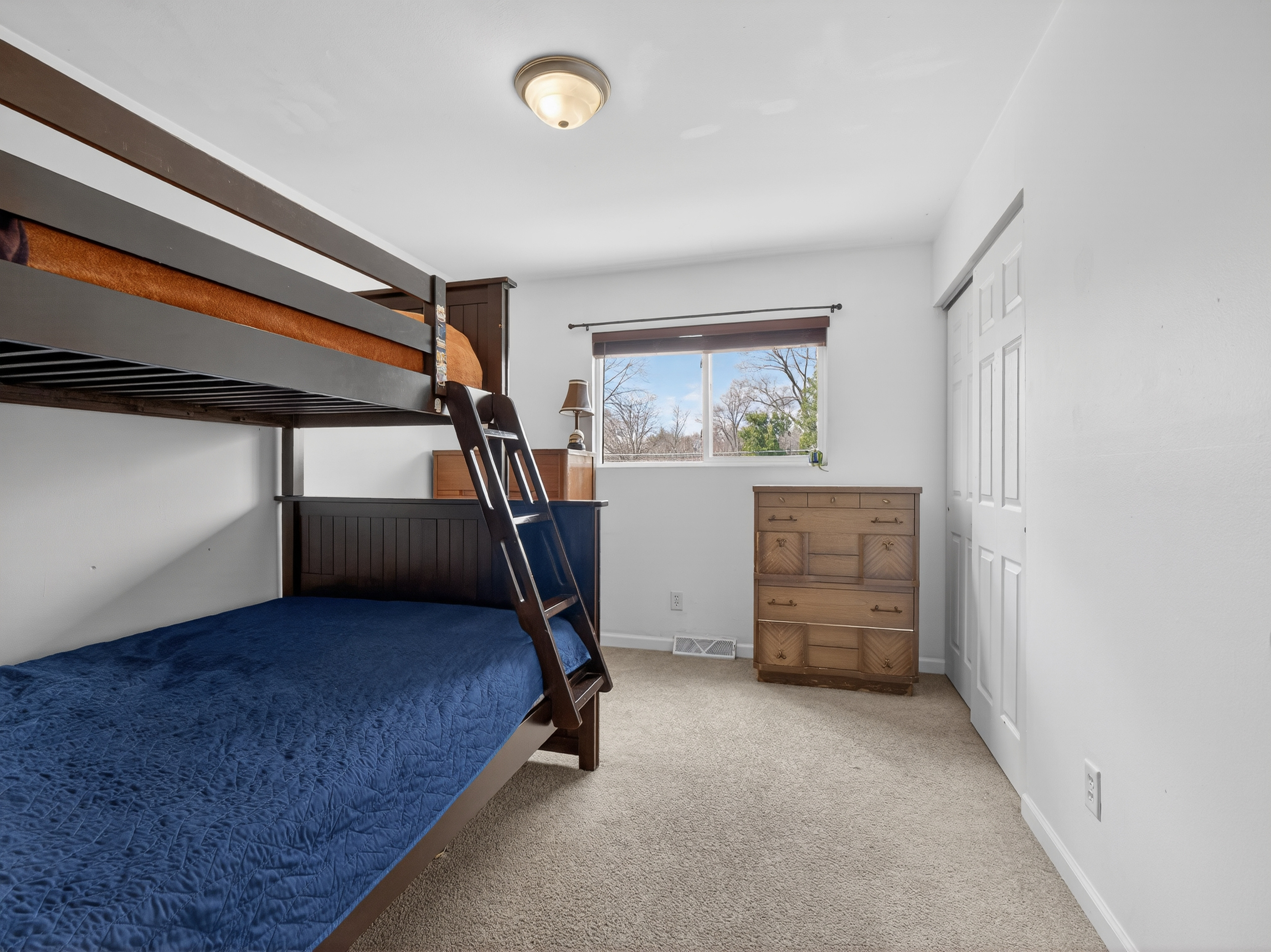  Unique Ranch on Large Lot - 物件實景