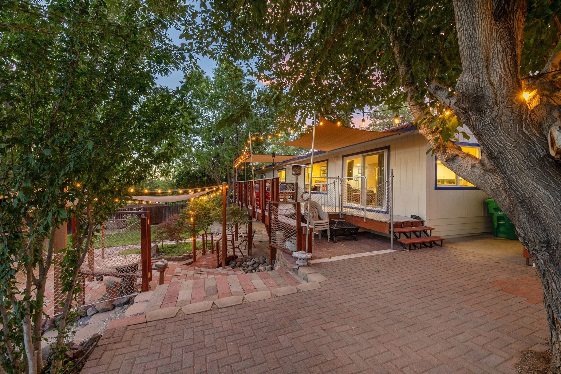  exceptional residence in a neighborhood where  homes seldom become available - 物件實景