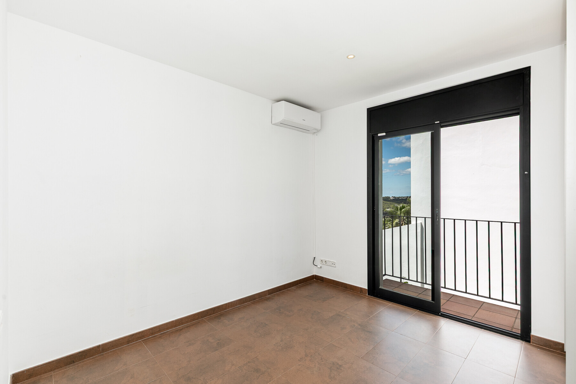  Detached villa with panoramic views and tourist license in Vallpineda - 物件實景