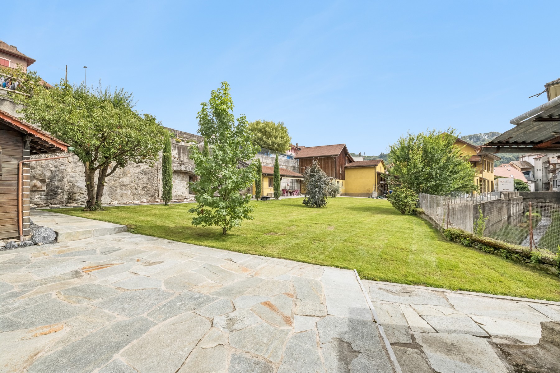  A charming property with endless possibilities in the heart of Moudon - 物件實景