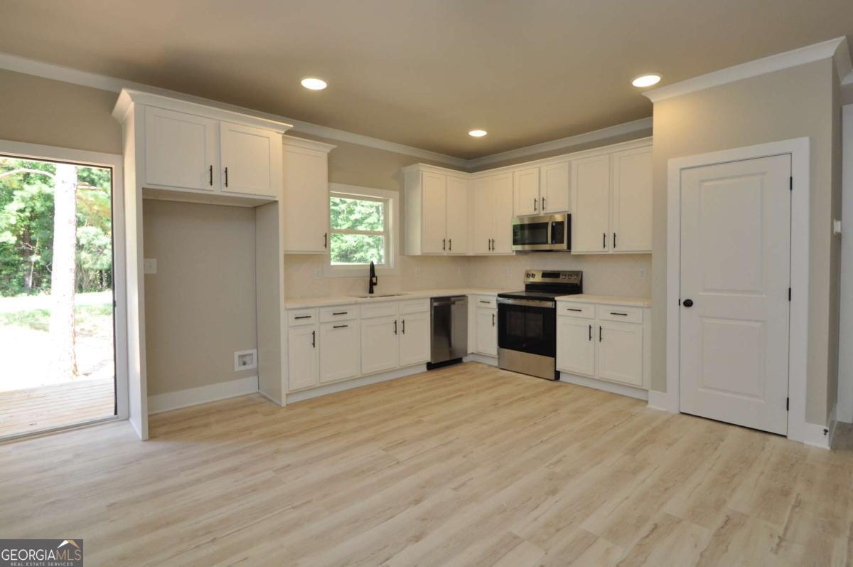 Tignall, Georgia, 30668, United States, 4 Bedrooms Bedrooms, ,4 BathroomsBathrooms,Residential,For Sale,1902116