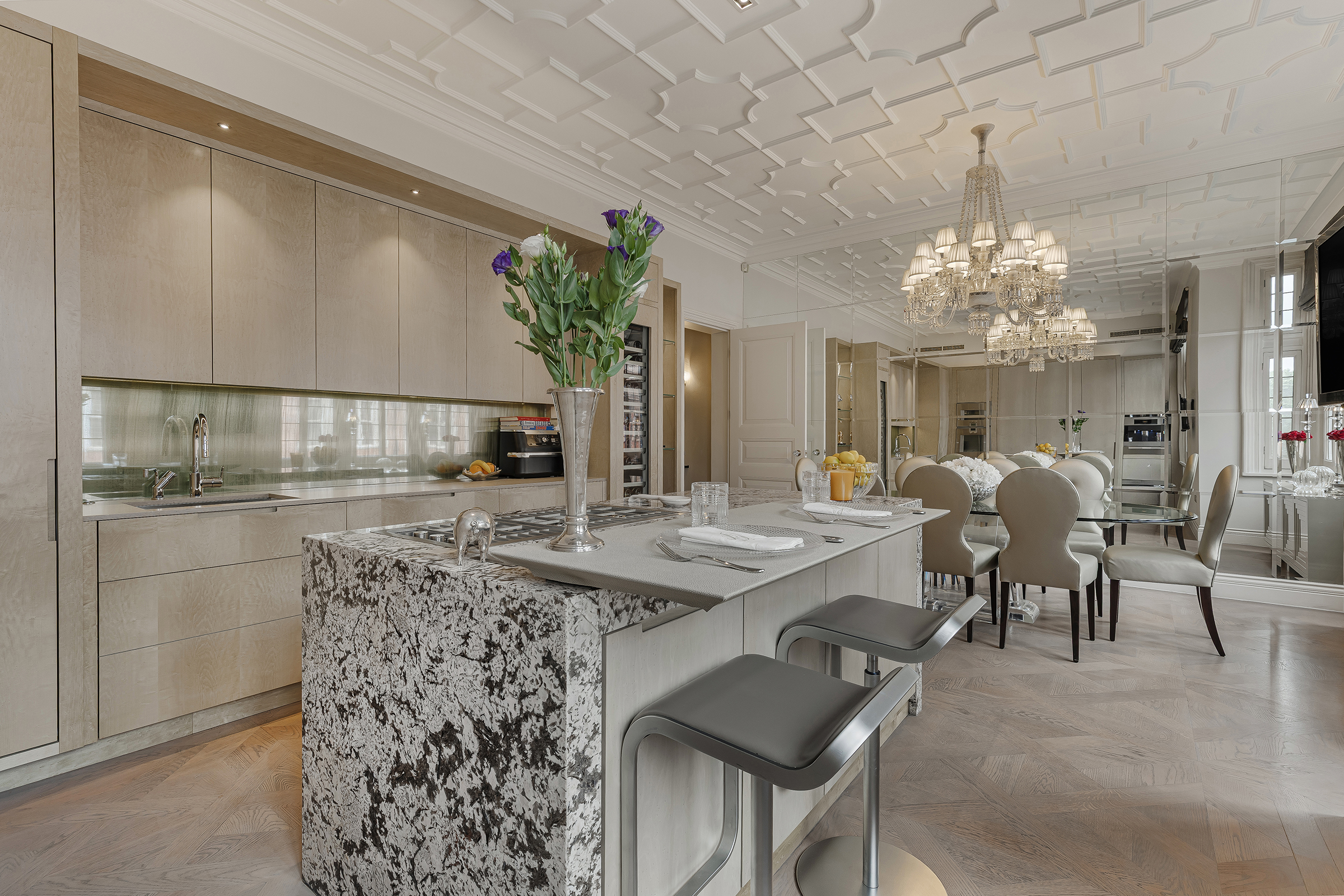 A Grand Mayfair Apartment Overlooking Mount Street Gardens - 物件實景