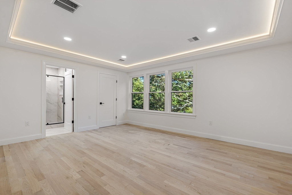 Bedford, Massachusetts, 01730, United States, 4 Bedrooms Bedrooms, ,5 BathroomsBathrooms,Residential,For Sale,1984160