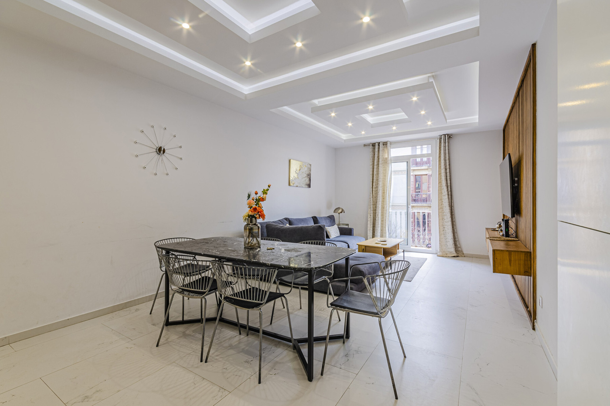  Renovated Apartment on a Pedestrian Street in the Heart of the City - 物件實景