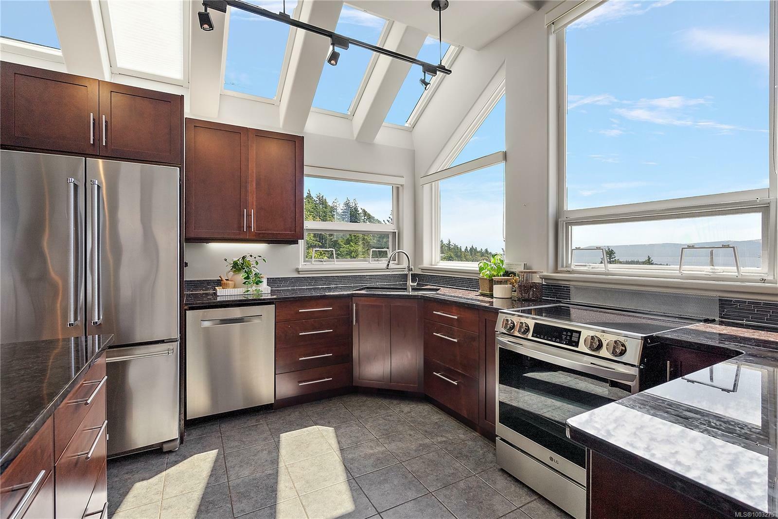 COLWOOD, British Columbia, V9C 3P7, CA, 3 Bedrooms Bedrooms, ,Residential,For Sale,1876023