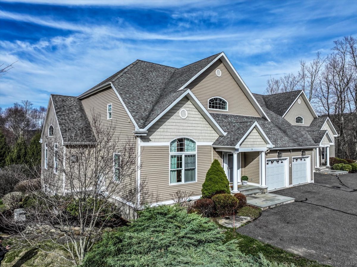 New Milford, Connecticut, 06776, United States, 2 Bedrooms Bedrooms, ,4 BathroomsBathrooms,Residential,For Sale,1938812