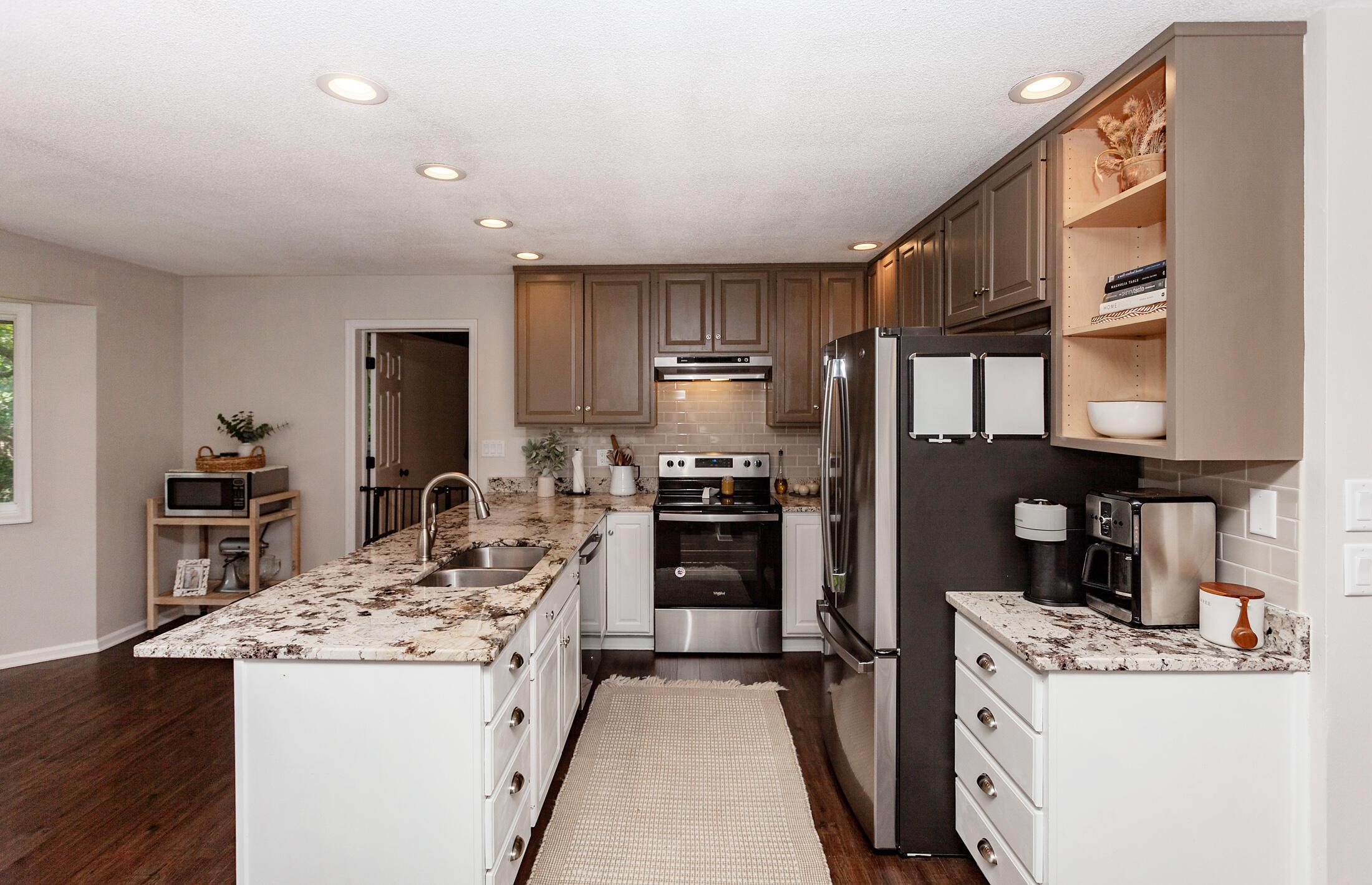 Kelley, Iowa, 50134, United States, 4 Bedrooms Bedrooms, ,2 BathroomsBathrooms,Residential,For Sale,1984612