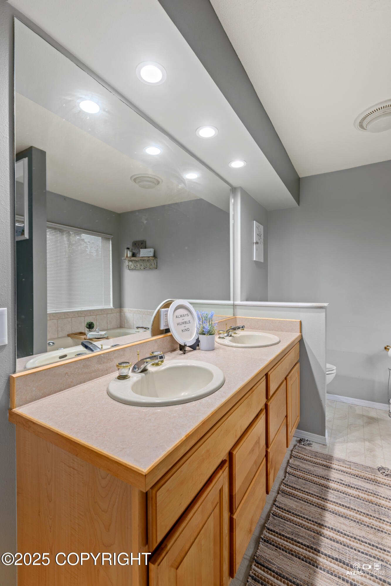 Soldotna, Alaska, 99669, United States, 4 Bedrooms Bedrooms, ,3 BathroomsBathrooms,Residential,For Sale,1981702