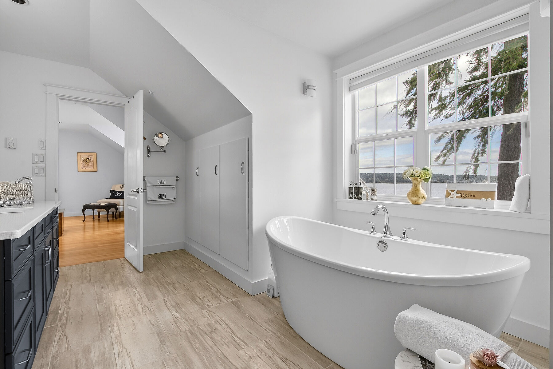  Ladysmith Bespoke Oceanfront - 物件實景