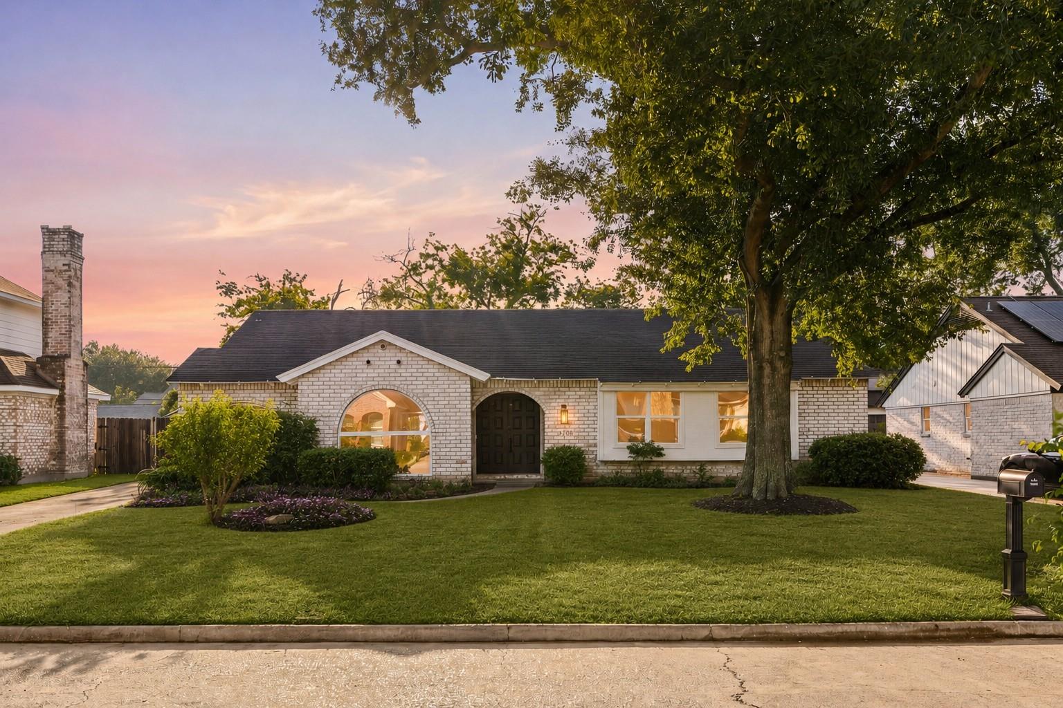 Houston, Texas, 77080, United States, 3 Bedrooms Bedrooms, ,2 BathroomsBathrooms,Residential,For Sale,2027458