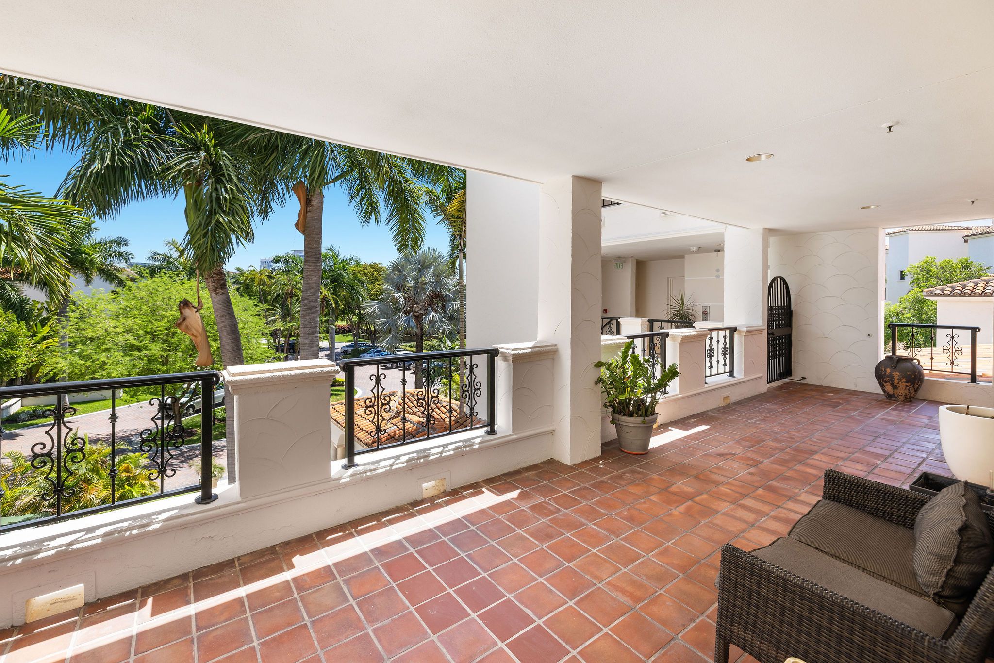  2432 Fisher Island Dr, Miami Beach, FL, 33109 - 物件實景