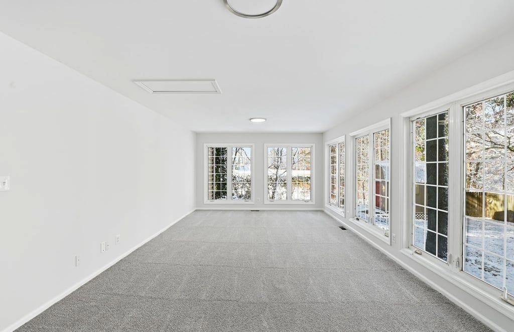 Newport News, Virginia, 23608, United States, 4 Bedrooms Bedrooms, ,4 BathroomsBathrooms,Residential,For Sale,2006290