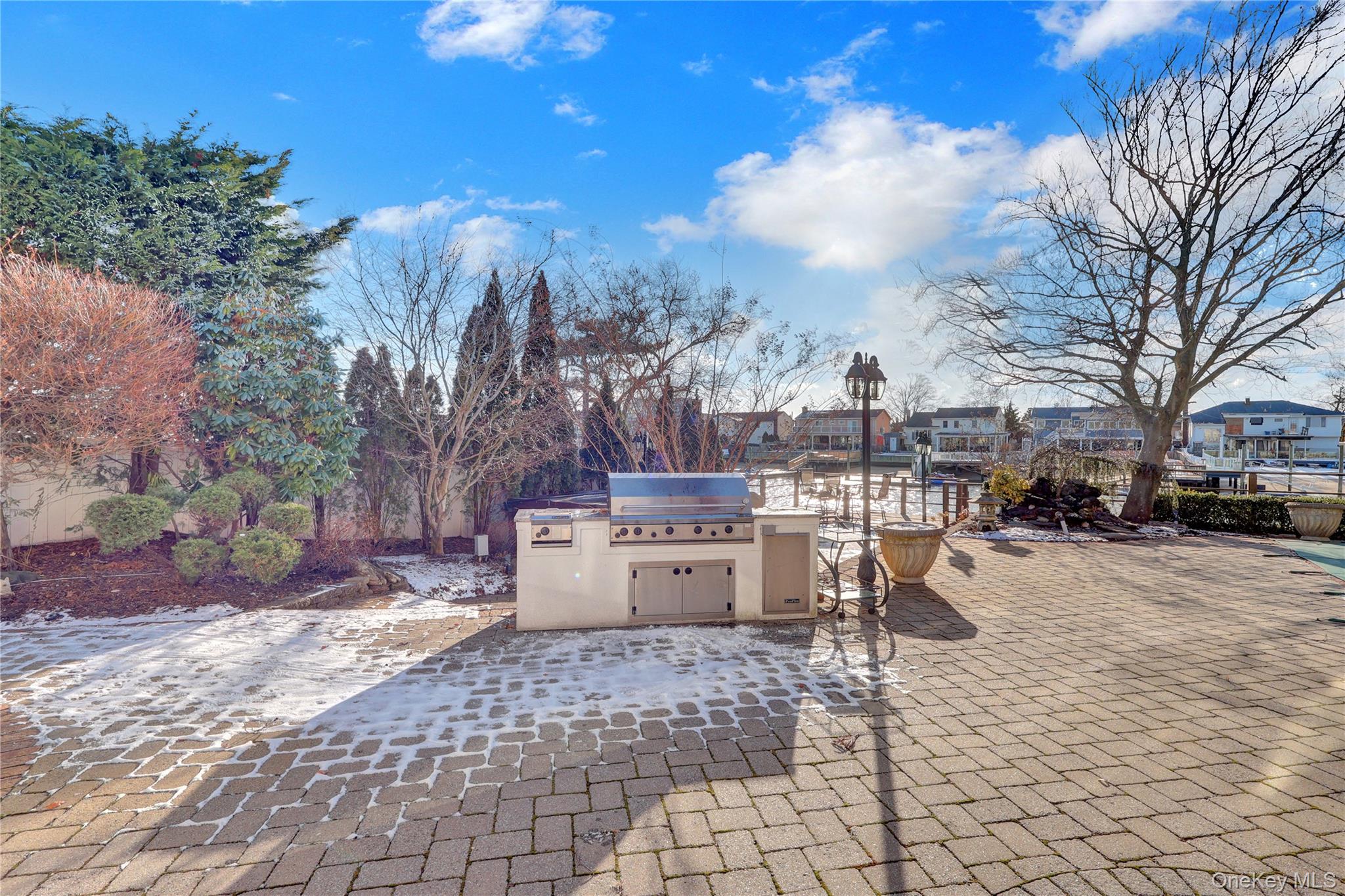 Bellmore, New York, 11710, United States, 4 Bedrooms Bedrooms, ,3 BathroomsBathrooms,Residential,For Sale,2013252