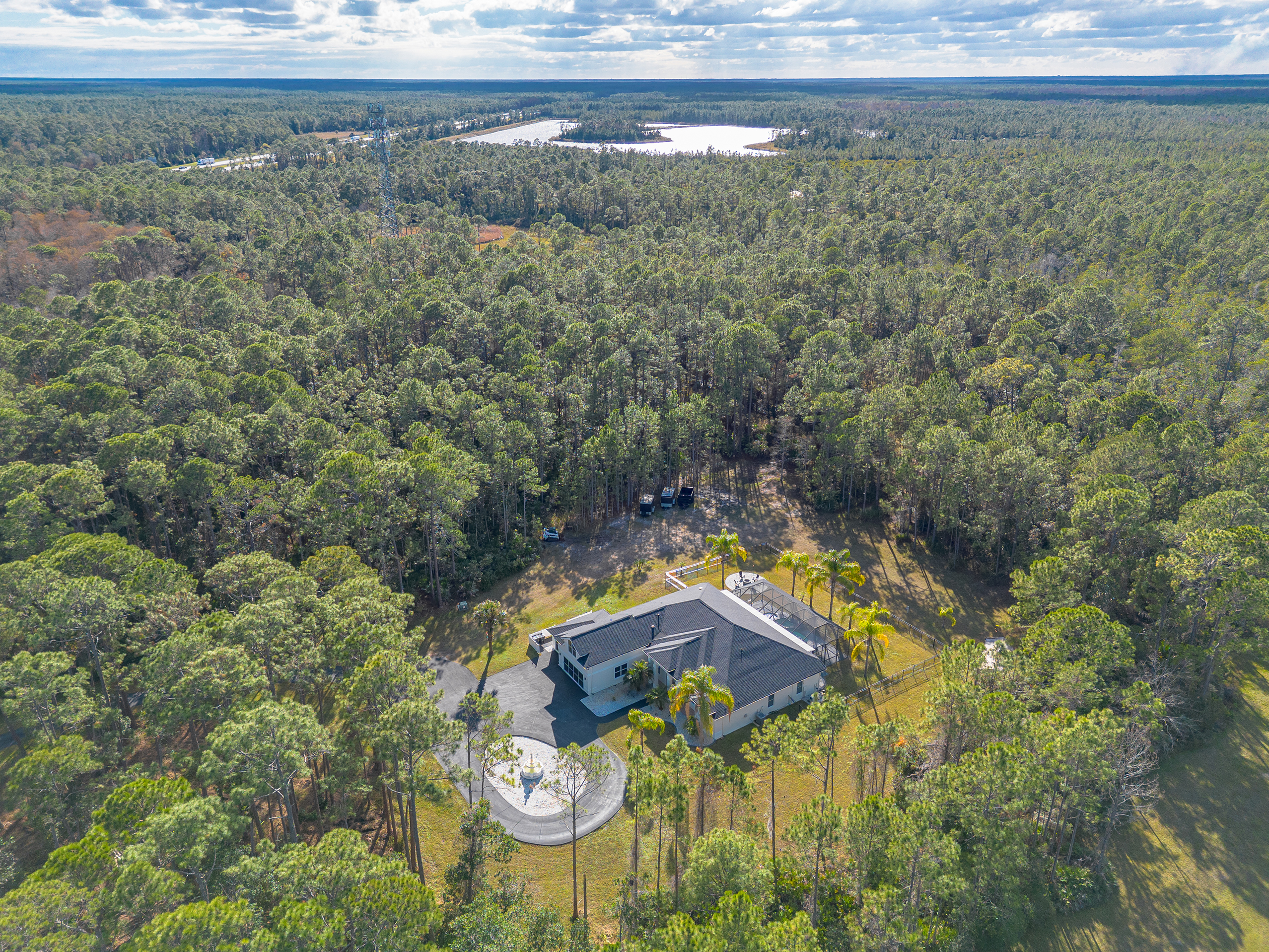 Daytona Beach, Florida, 32124, United States, 5 Bedrooms Bedrooms, ,4 BathroomsBathrooms,Residential,For Sale,2006264