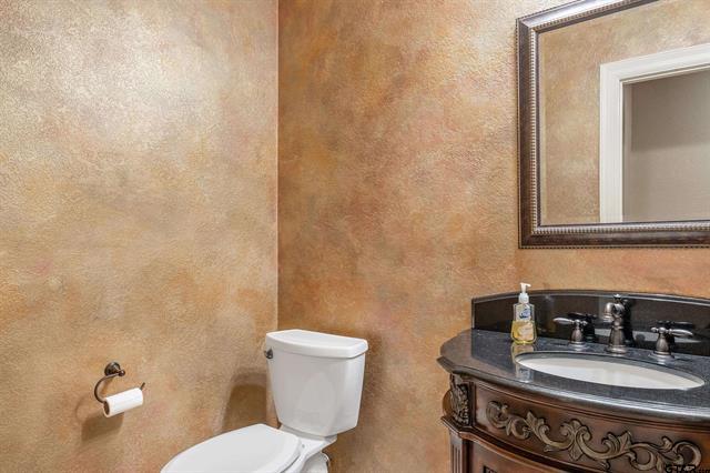 Gilmer, Texas, 75644, United States, 4 Bedrooms Bedrooms, ,4 BathroomsBathrooms,Residential,For Sale,1928060