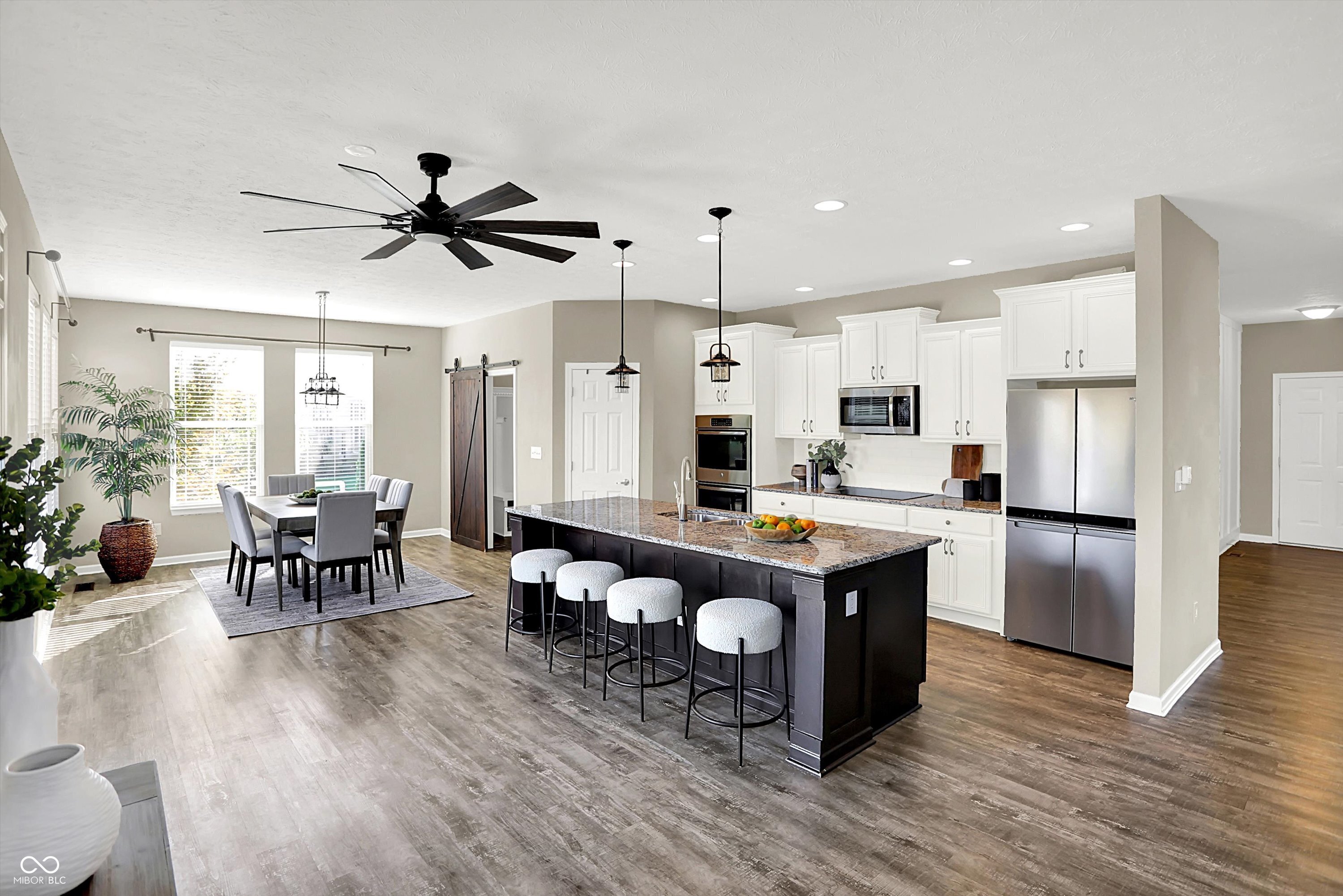 Bargersville, Indiana, 46106, United States, 5 Bedrooms Bedrooms, ,4 BathroomsBathrooms,Residential,For Sale,1975044