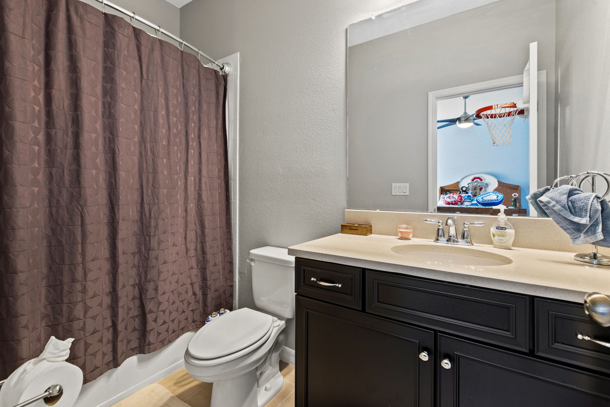 Wesley Chapel, Florida, 33545, United States, 4 Bedrooms Bedrooms, ,5 BathroomsBathrooms,Residential,For Sale,1975972