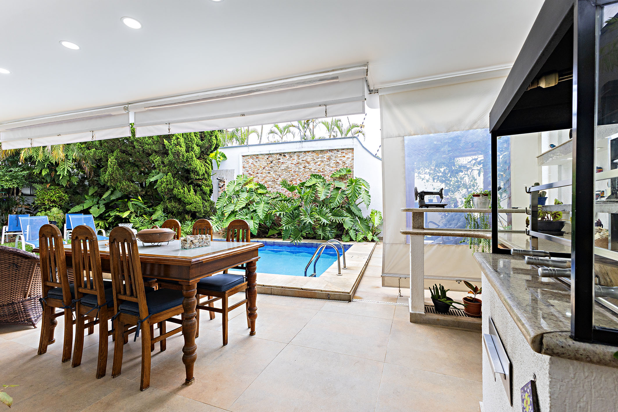  Exclusive residence in a distinctive gated community with five suites - 物件實景