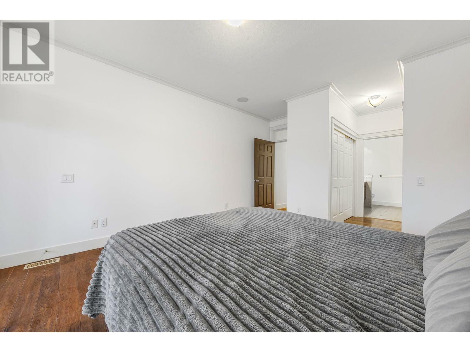KELOWNA, British Columbia, V1W 4L5, CA, 4 Bedrooms Bedrooms, ,3 BathroomsBathrooms,Residential,For Sale,1837139